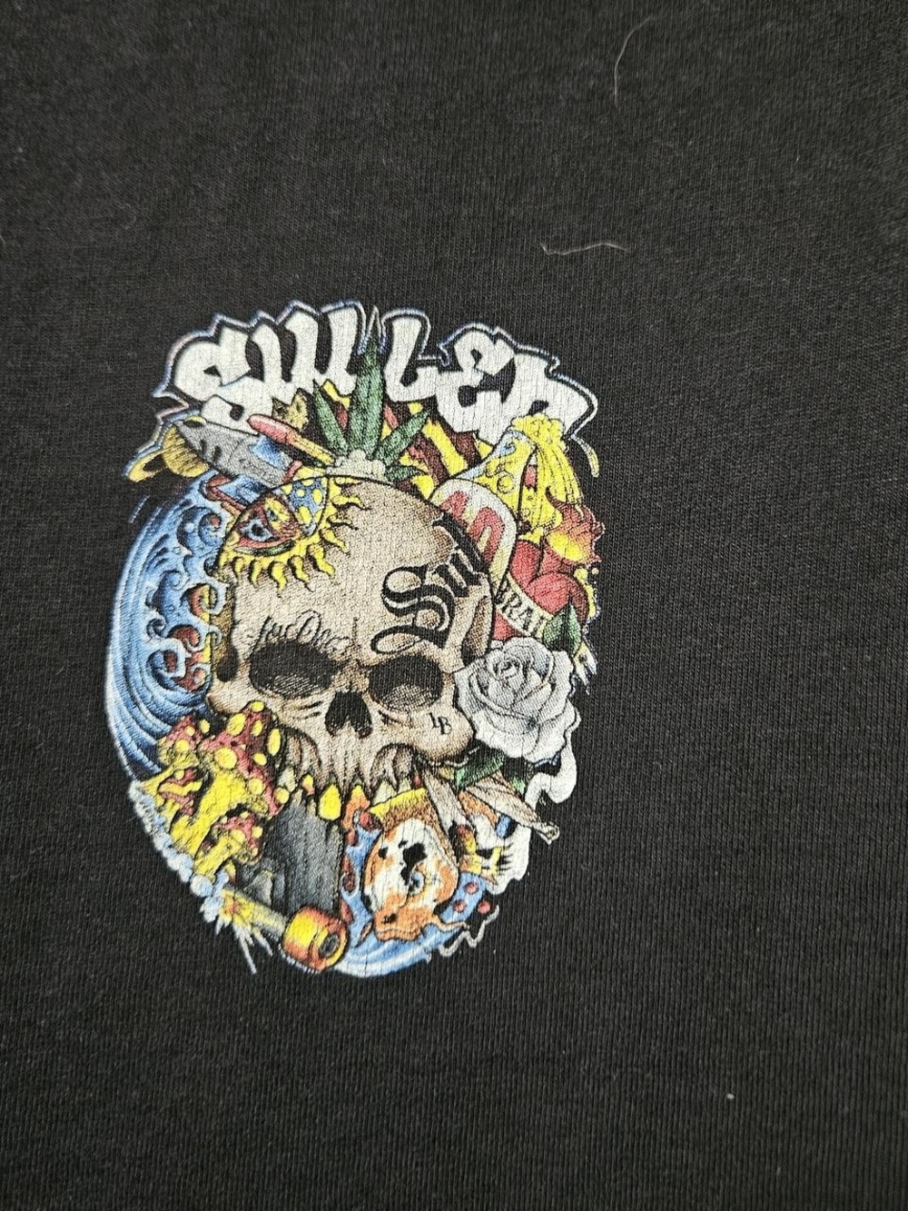 Black Short Sleeve Graphic Tee with Colorful Skull Design
